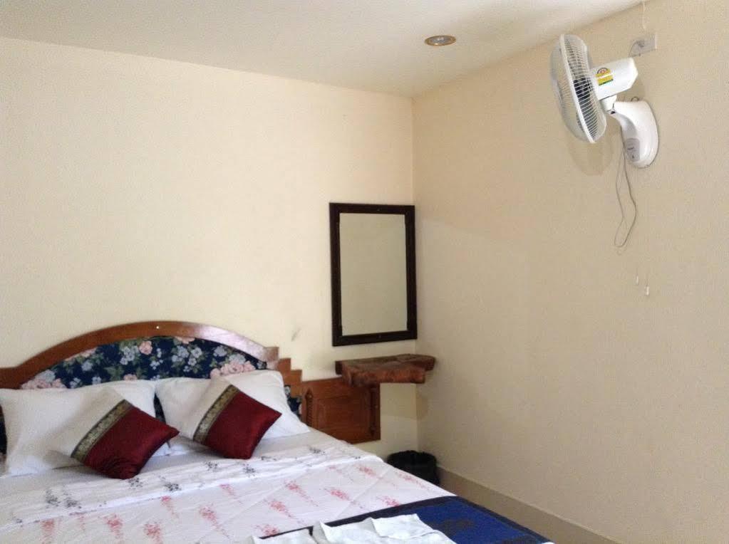 Discovery House Hotel Sha Plus Nai Yang Beach Esterno foto